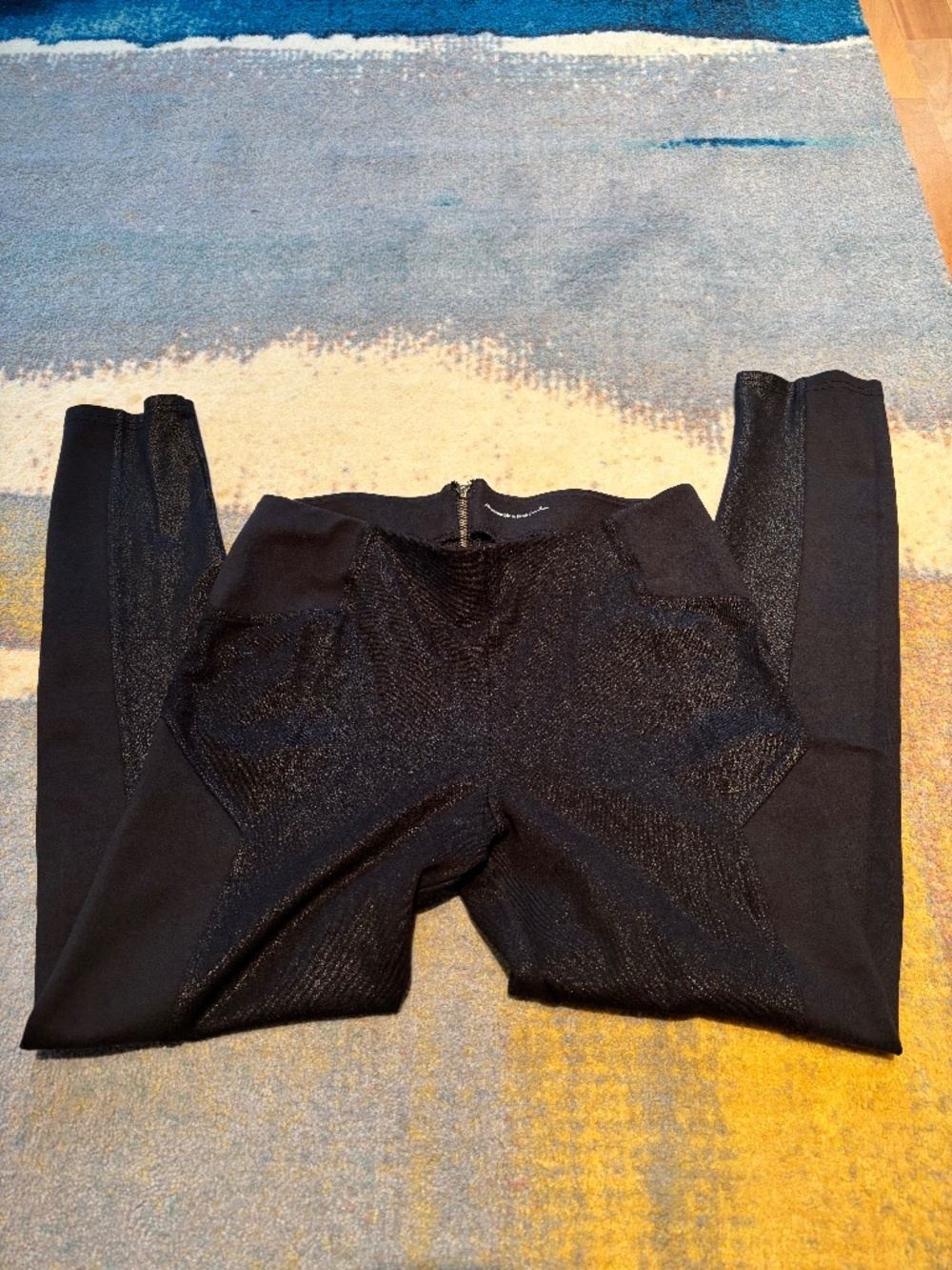 Abercrombie & Fitch 2010’s black reflective leggings, S